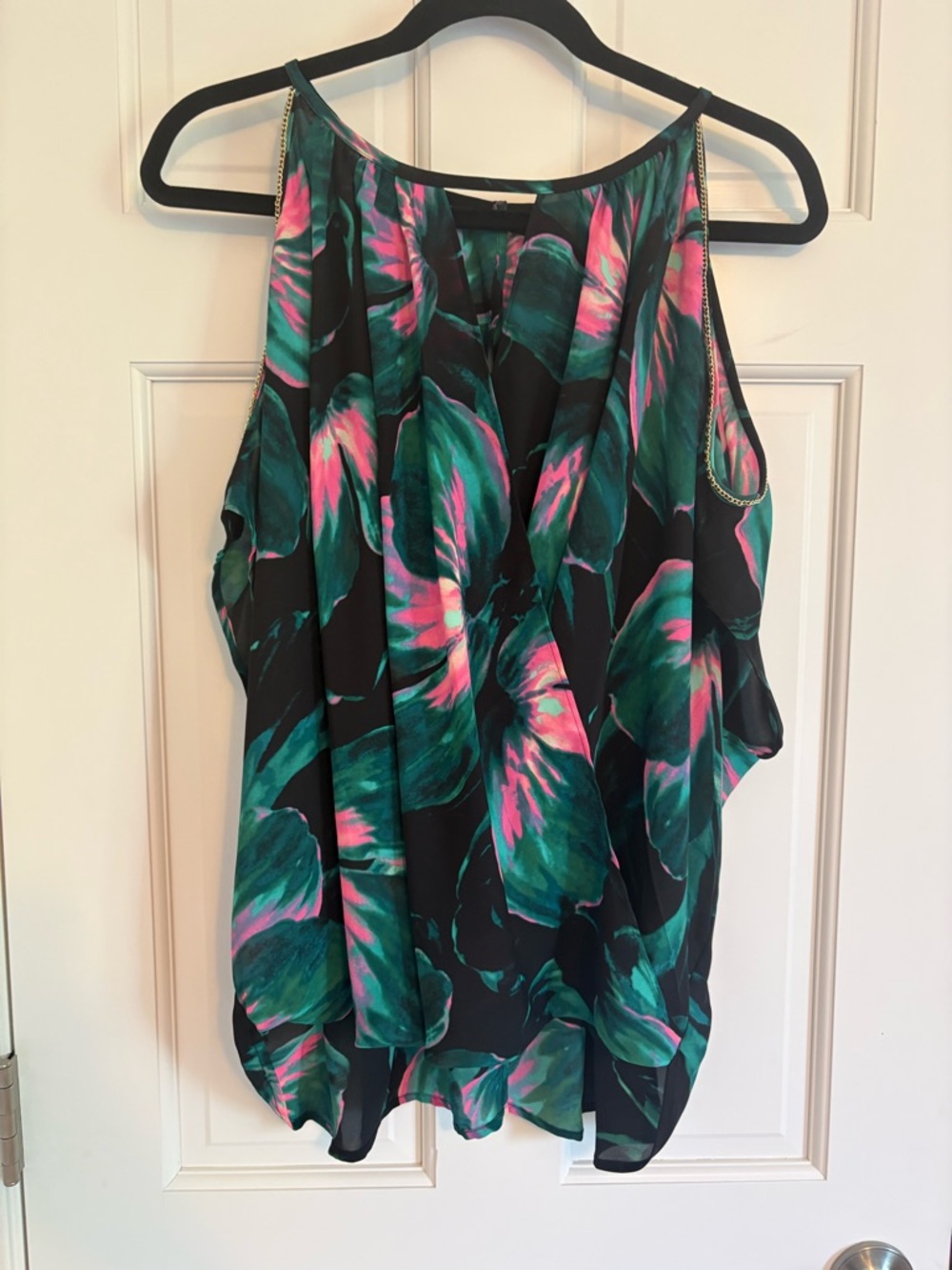Jennifer lopez black floral camisole, size XL